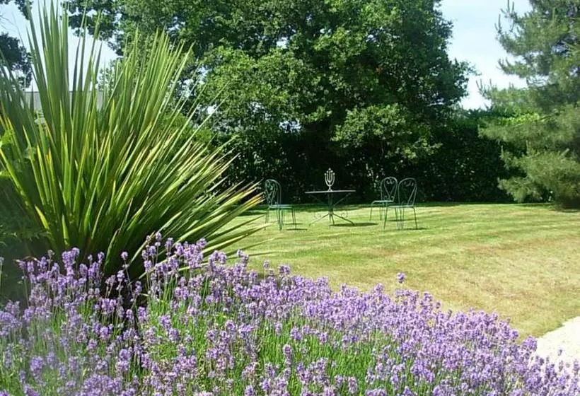 Majatalo Le Sens Des Hôtes