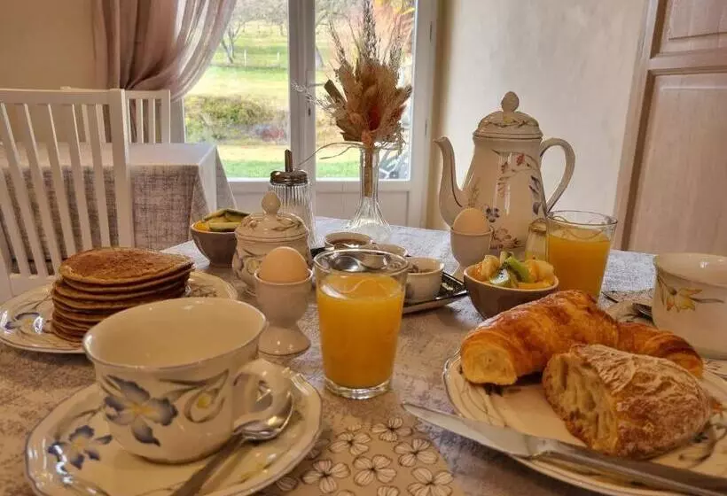 Majatalo Les Chenes Rouges