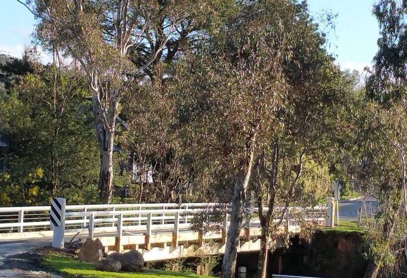 Yea Riverside Caravan Park