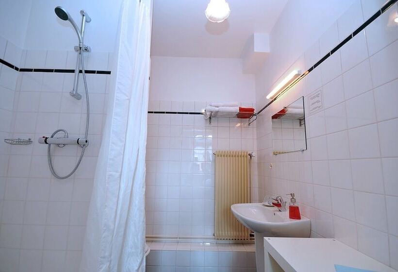 مبيت وإفطار Ancien Presbytere Albert Schweitzer