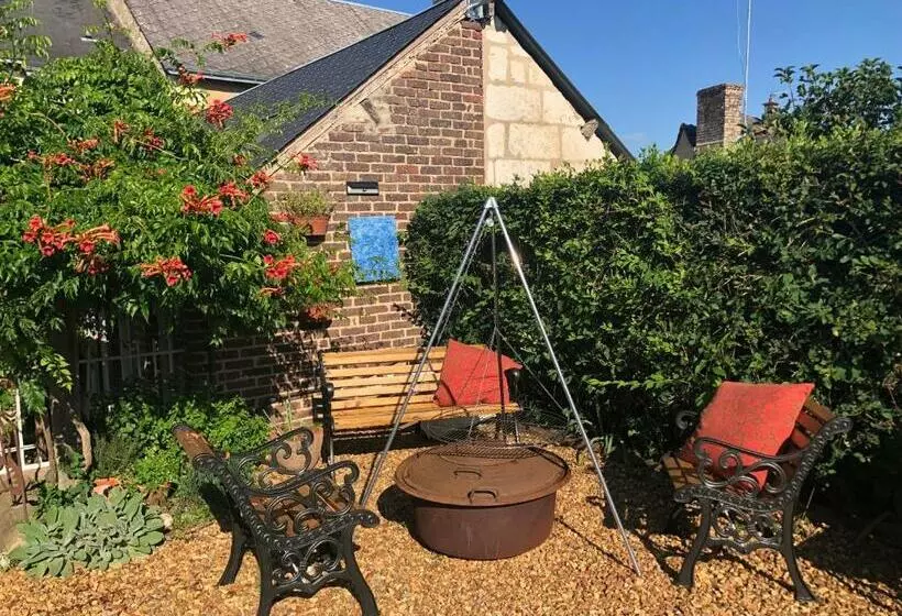 Aamiaismajoitus (B&B) Le Chaton Rouge