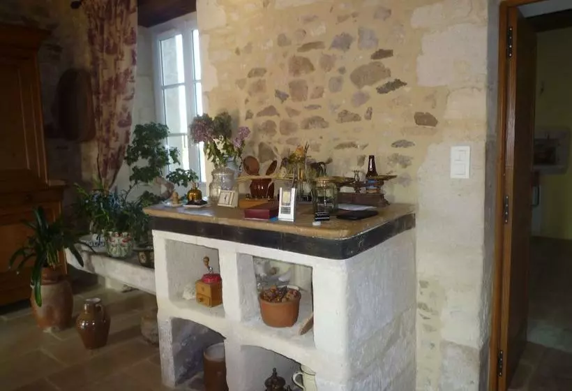 ベッドアンドブレックファースト Chambre D Hôtes Le Petit Manoir