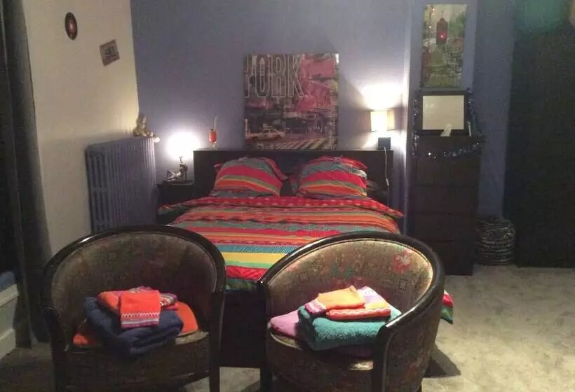 Aamiaismajoitus (B&B) Louanne Chambre D Hôtes