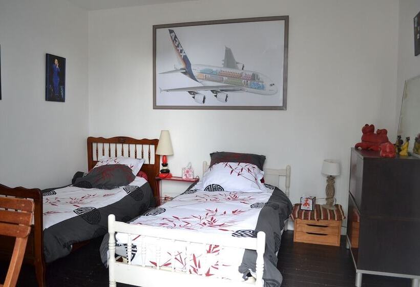 민박 Louanne Chambre D Hôtes