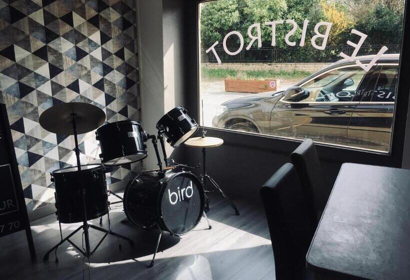 פונדק Auberge Du Relais D Auniac Hotel Bar Restaurant Piscine