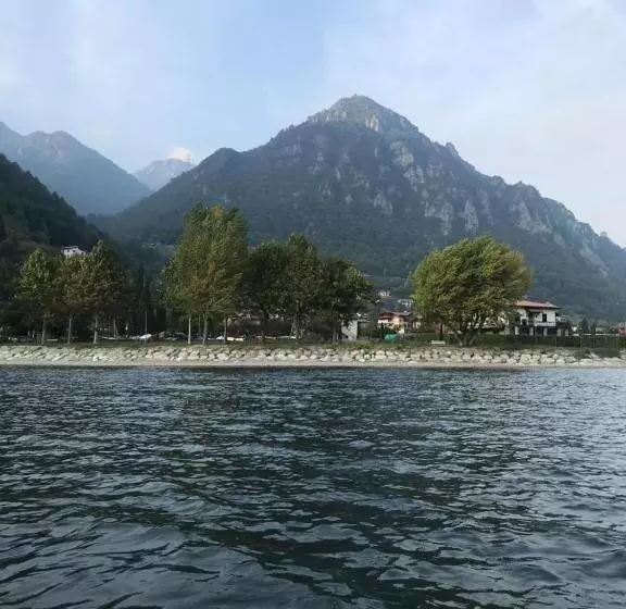 Hotelli Al Lago
