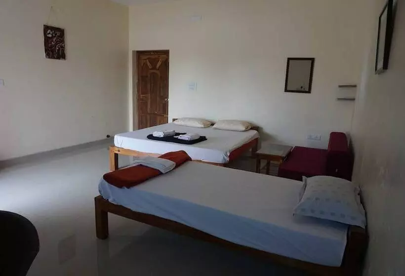 هتل Badrinath House