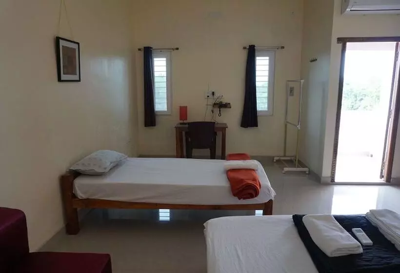 هتل Badrinath House