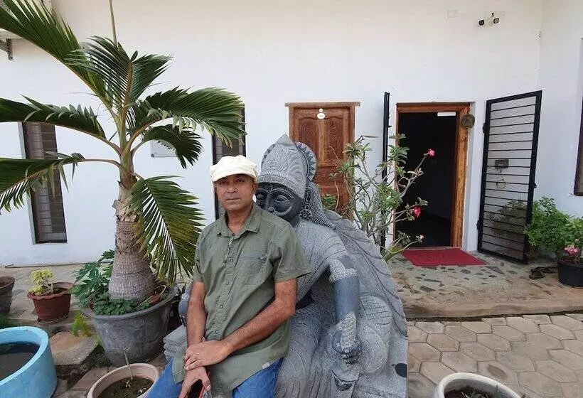 هتل Badrinath House