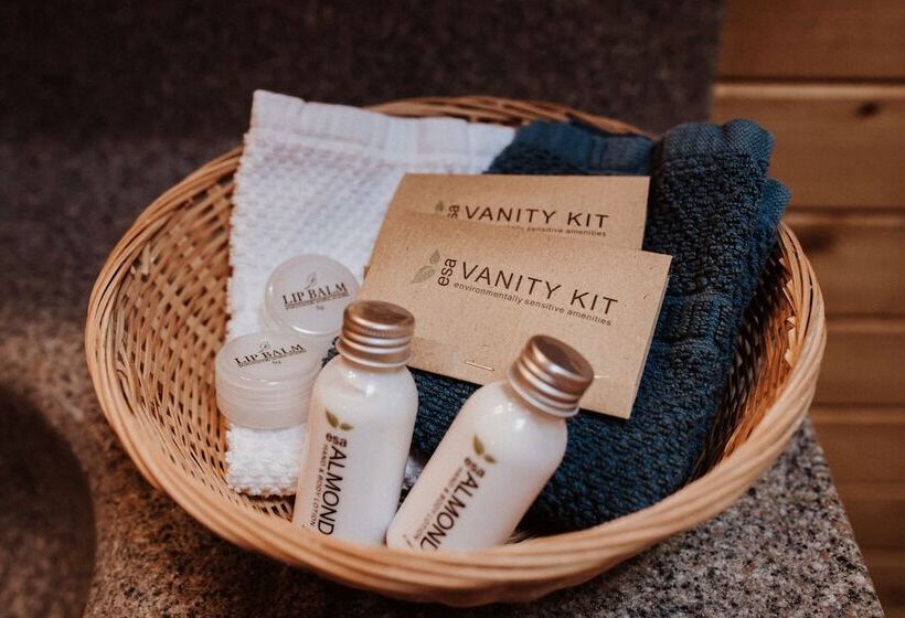 Otel Big Creek Lodge Working Guest Ranch