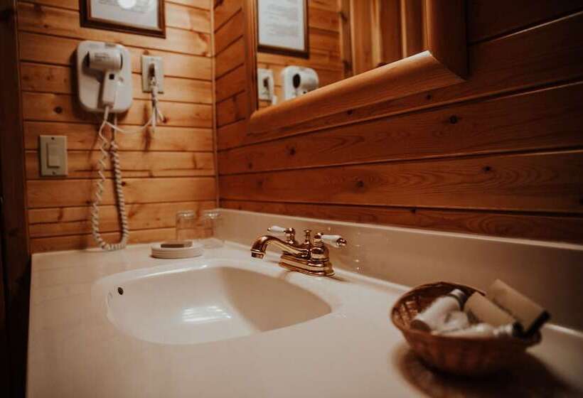 Otel Big Creek Lodge Working Guest Ranch