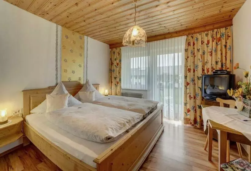 Hotelli Hirschenstein