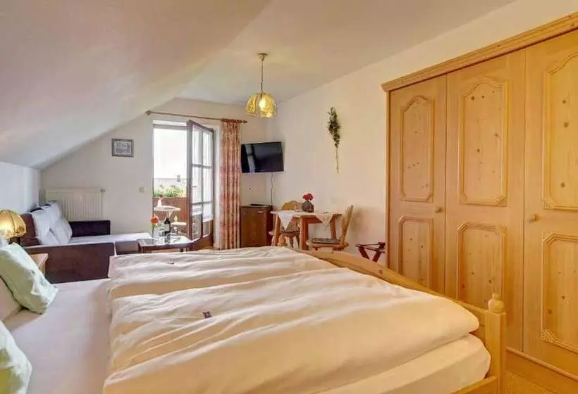 Hotelli Hirschenstein