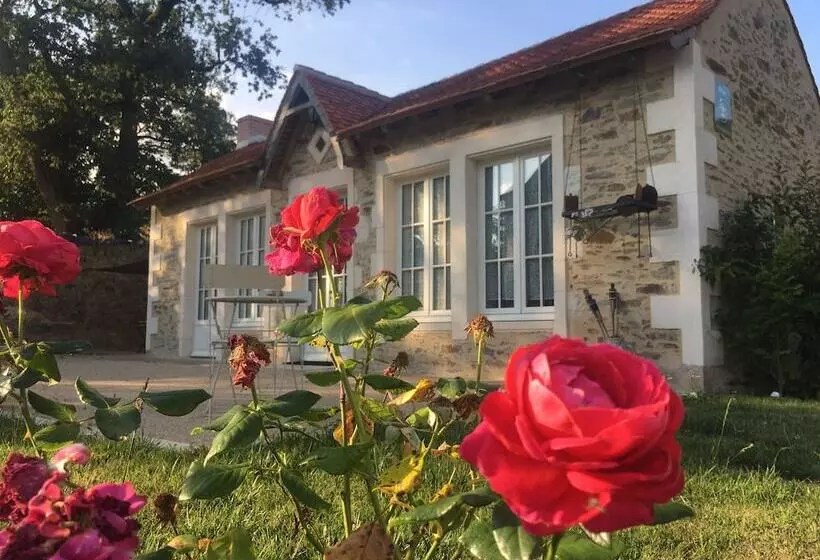ホテル L Orangerie Du Chateau Des Cedres