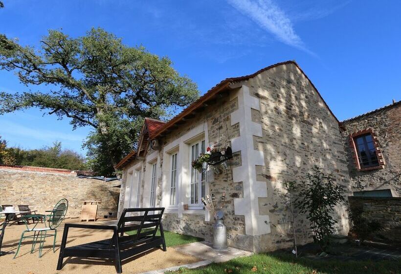 ホテル L Orangerie Du Chateau Des Cedres