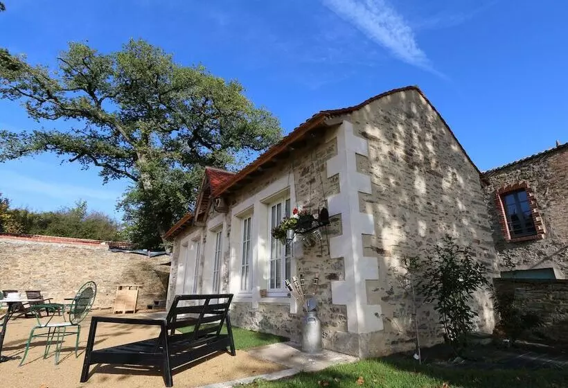 ホテル L Orangerie Du Chateau Des Cedres