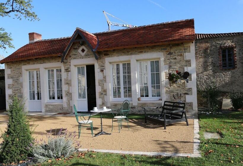 ホテル L Orangerie Du Chateau Des Cedres