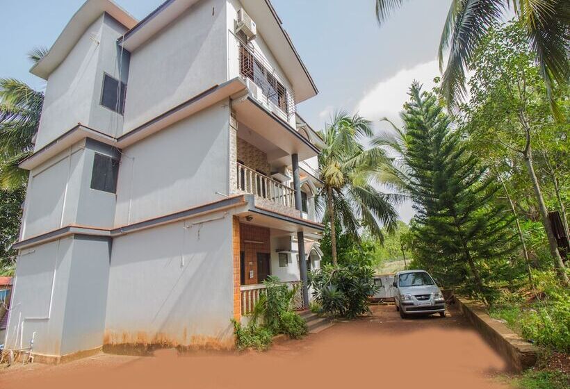 Hotelli Oyo Home 16412 Cozy Studio