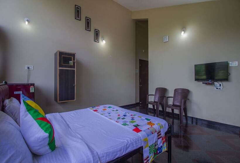 Hotelli Oyo Home 16412 Cozy Studio