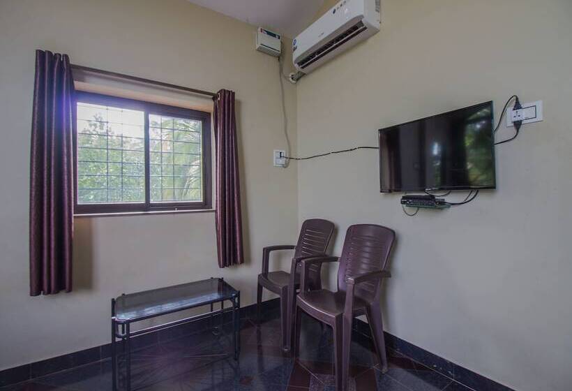 Hotelli Oyo Home 16412 Cozy Studio