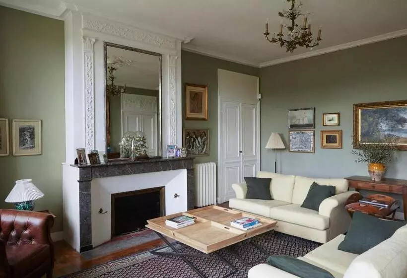 Majatalo Chateau Champcenetz