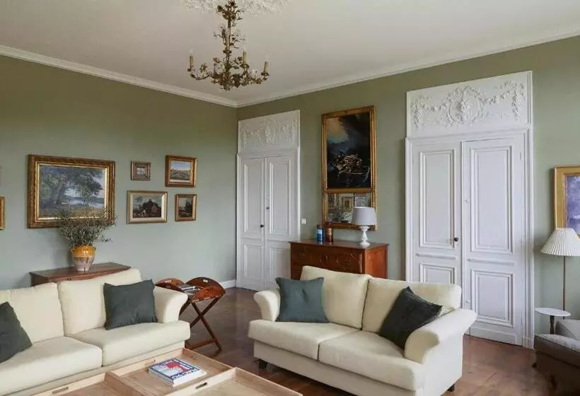 Majatalo Chateau Champcenetz