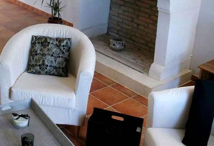 بنسيون Domaine Du Grand Tourtre