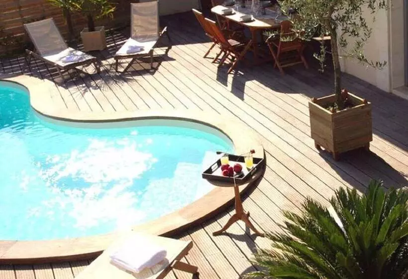 Majatalo Domaine Du Grand Tourtre