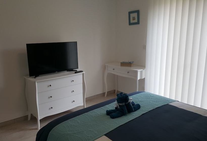 פנסיון Notre Bastide Maison Et Table D Hôtes Sur Réservation, Piscine, Climatisation, Jacuzzi, Prise Pour V