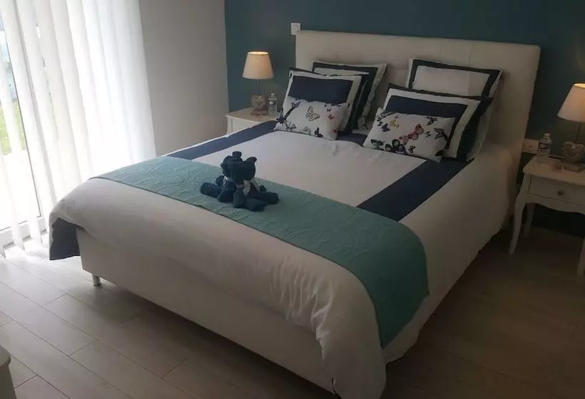 ペンション Notre Bastide Maison Et Table D Hôtes Sur Réservation, Piscine, Climatisation, Jacuzzi, Prise Pour V