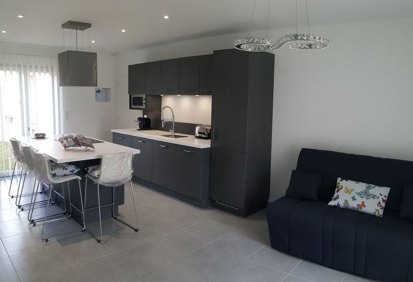 פנסיון Notre Bastide Maison Et Table D Hôtes Sur Réservation, Piscine, Climatisation, Jacuzzi, Prise Pour V