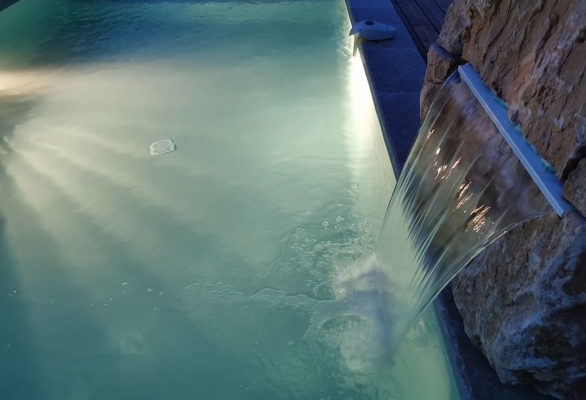 פנסיון Notre Bastide Maison Et Table D Hôtes Sur Réservation, Piscine, Climatisation, Jacuzzi, Prise Pour V