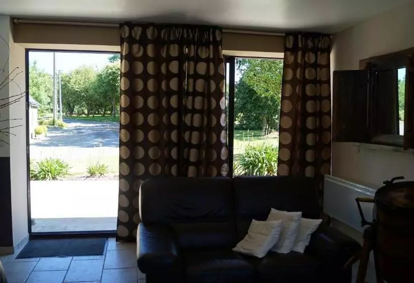 Aamiaismajoitus (B&B) A L Orée Du Bois