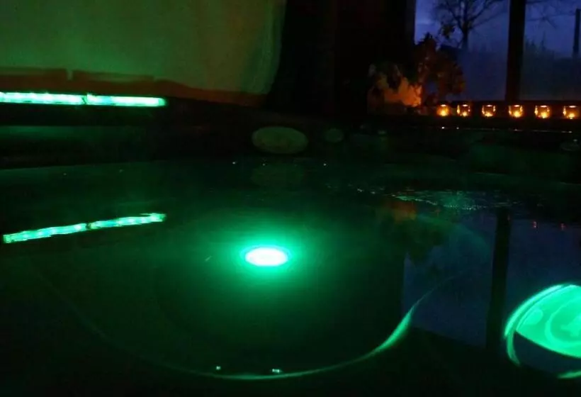 Aamiaismajoitus (B&B) A L Orée Du Bois