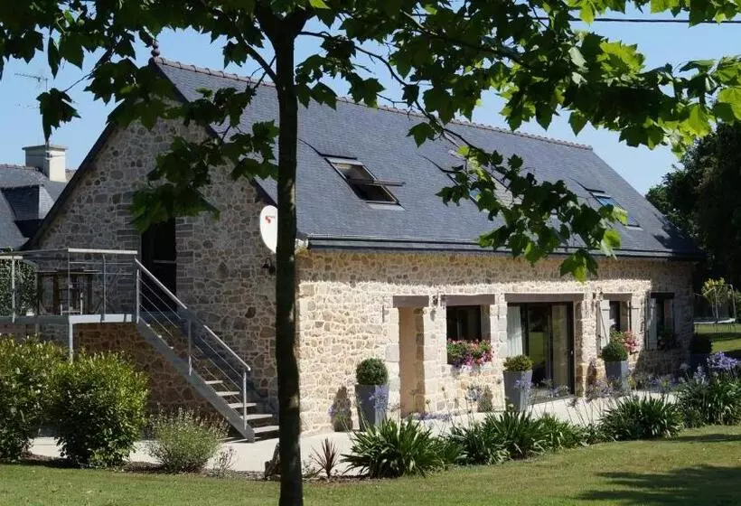 Aamiaismajoitus (B&B) A L Orée Du Bois