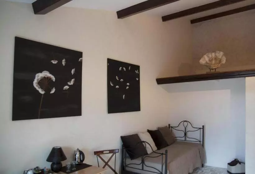 Aamiaismajoitus (B&B) Chambre D Hôtes Clos Des Pierres Blanches