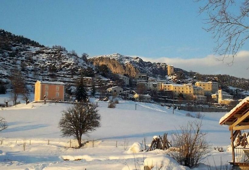 ベッドアンドブレックファースト La Villa Du Collet