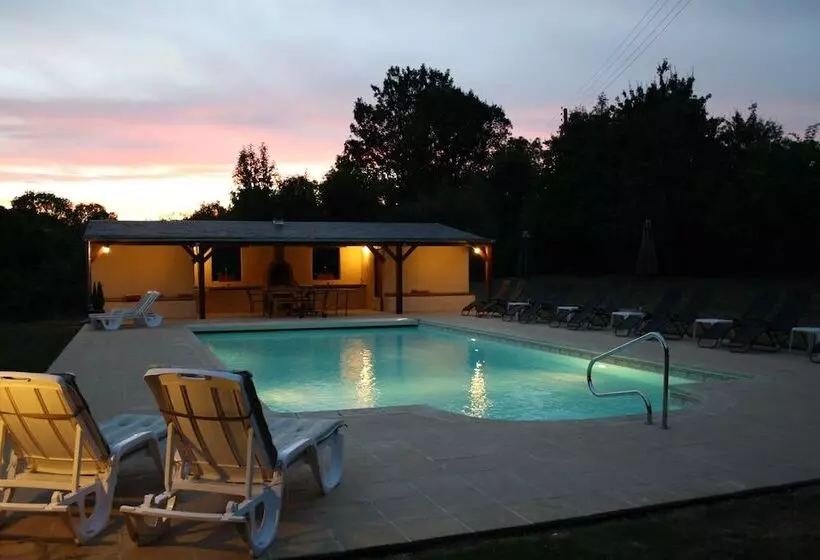 Aamiaismajoitus (B&B) Manoir De La Bassecour