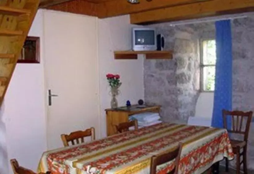 Aamiaismajoitus (B&B) Ferme Auberge La Tindelle
