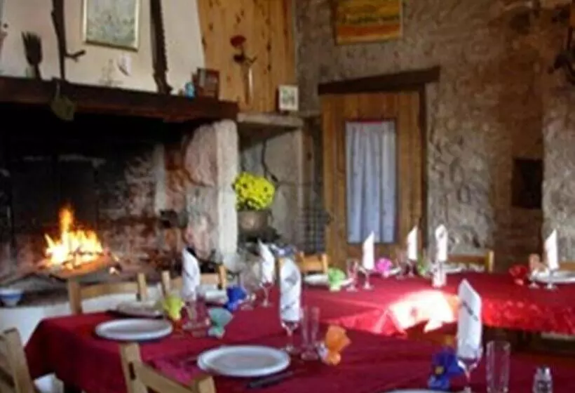 Aamiaismajoitus (B&B) Ferme Auberge La Tindelle