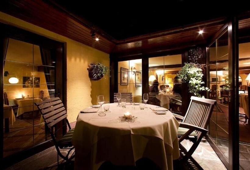 Отель Auberge Saint Laurent