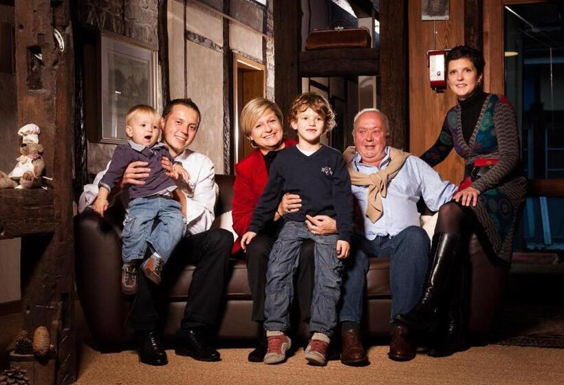 Отель Auberge Saint Laurent