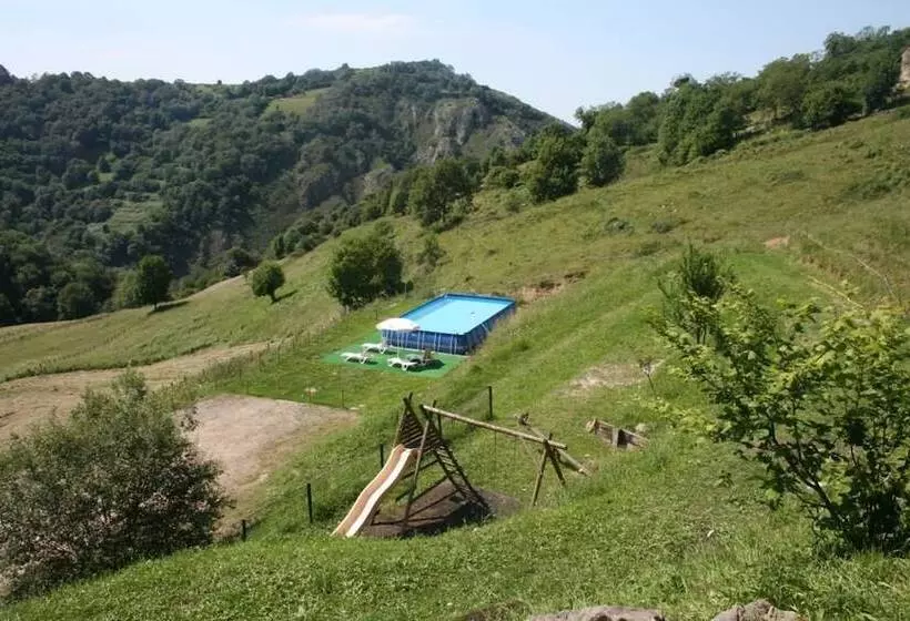 ホテル El Quesar De Gamoneo