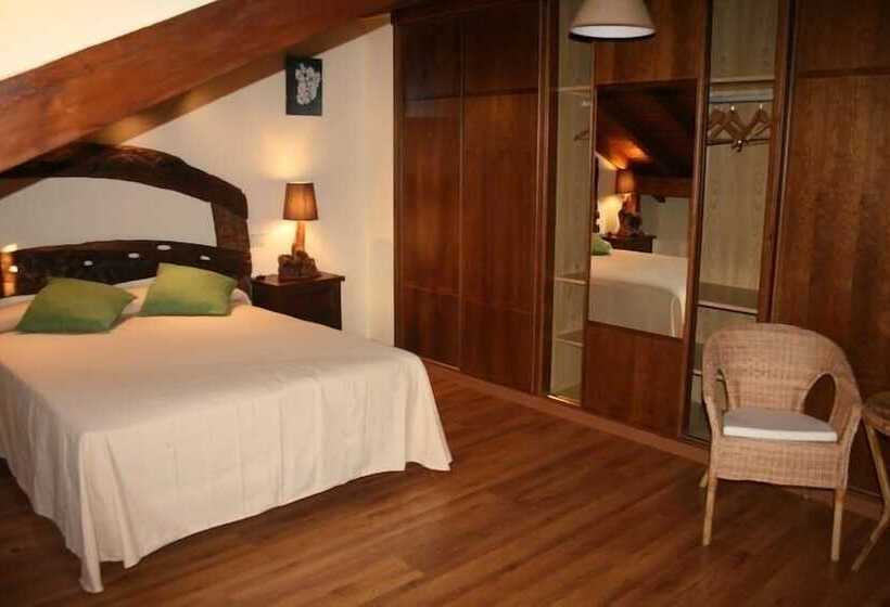 فندق El Quesar De Gamoneo