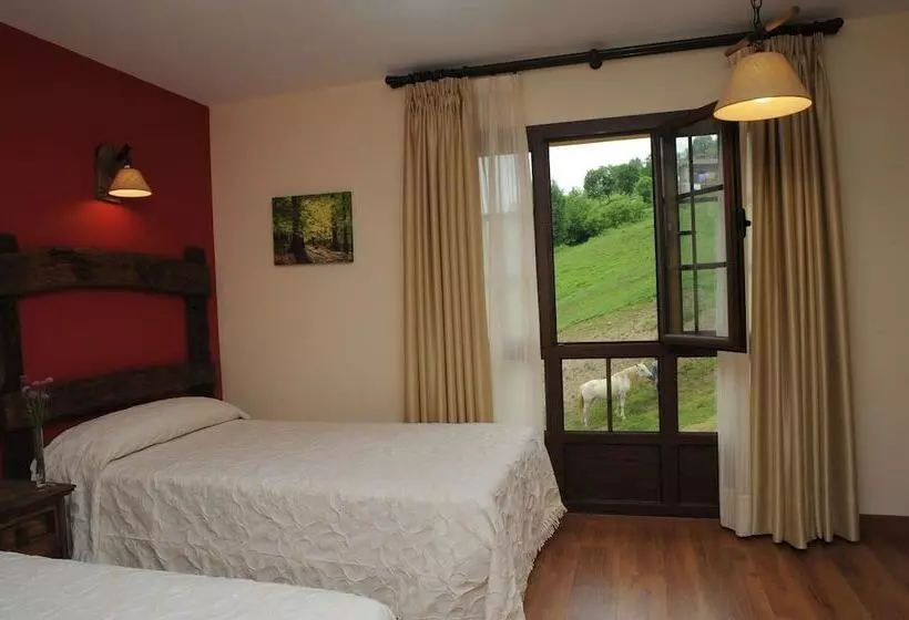 ホテル El Quesar De Gamoneo