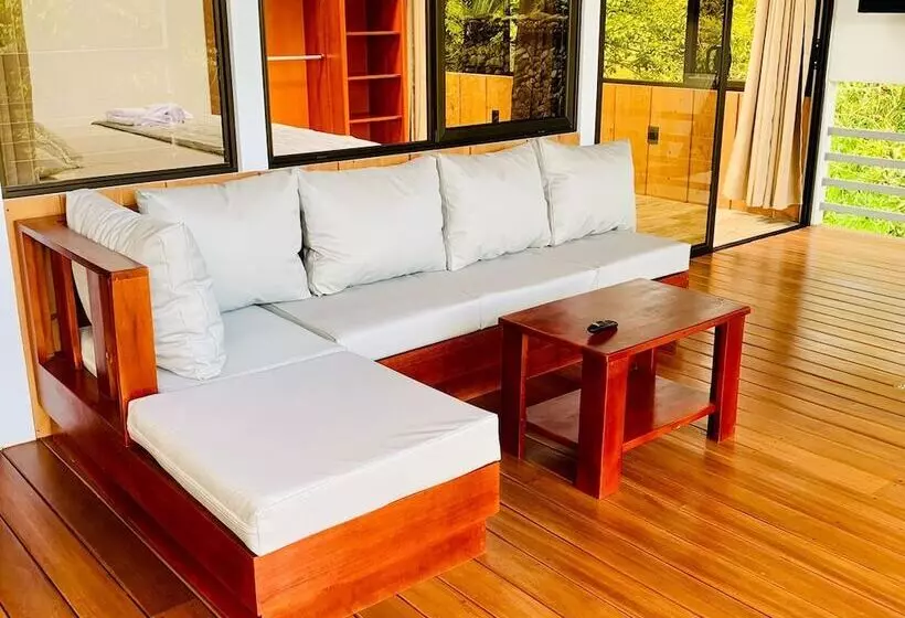 Hotelli Epic Adventure Lodge