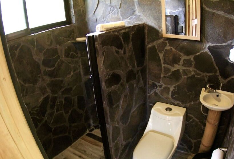 בית מלון כפרי Epic Adventure Lodge