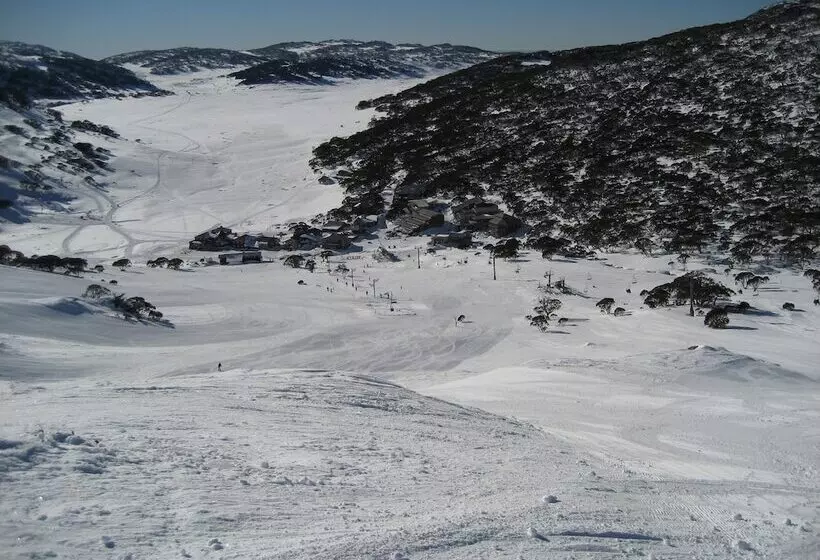Hotelli Knockshannoch Ski Lodge
