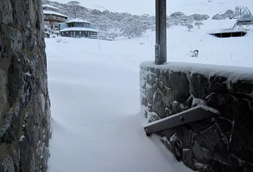 Hotelli Knockshannoch Ski Lodge