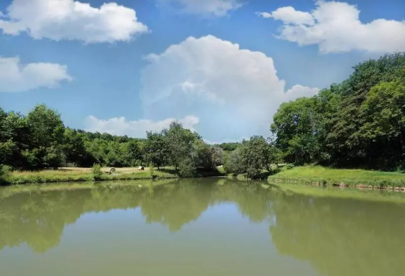 ホテル La Mandrélie